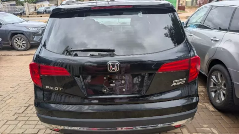 Honda Pilot - 2016