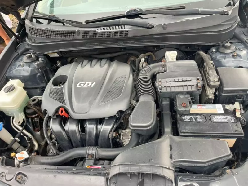 Hyundai Sonata   - 2011