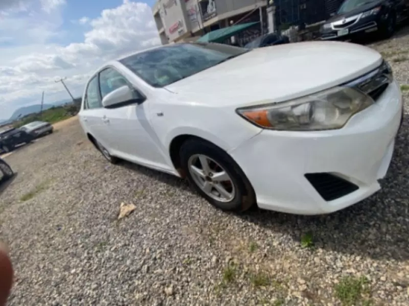 TOYOTA Camry - 2014