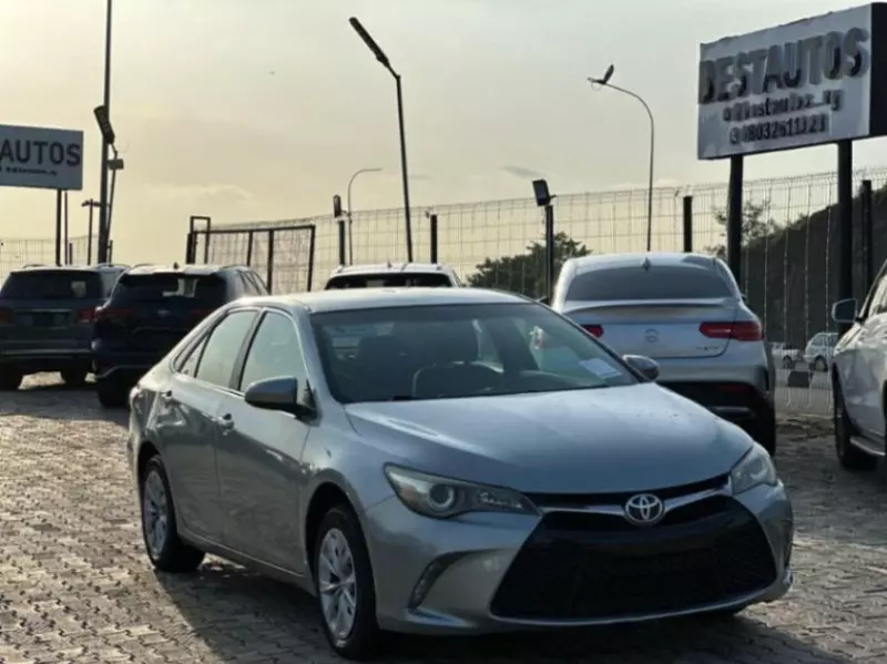 TOYOTA Camry   - 2017
