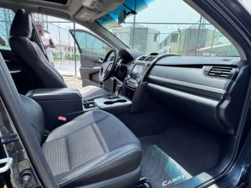 Toyota Camry   - 2014