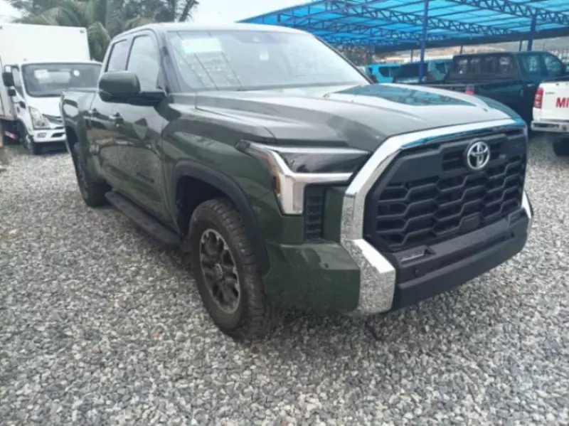 TOYOTA Tundra   - 2022
