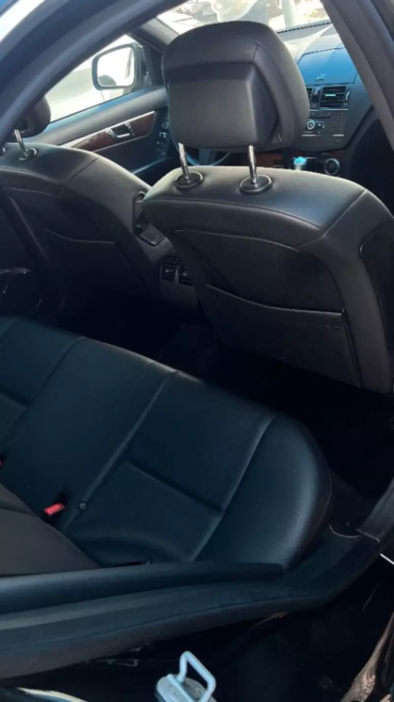 Mercedes-Benz C-Class - 2009