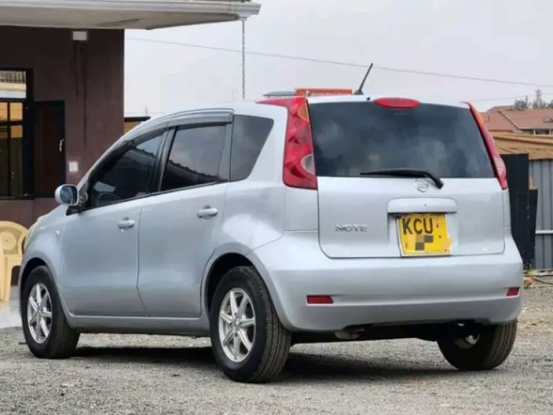 Nissan Note   - 2010