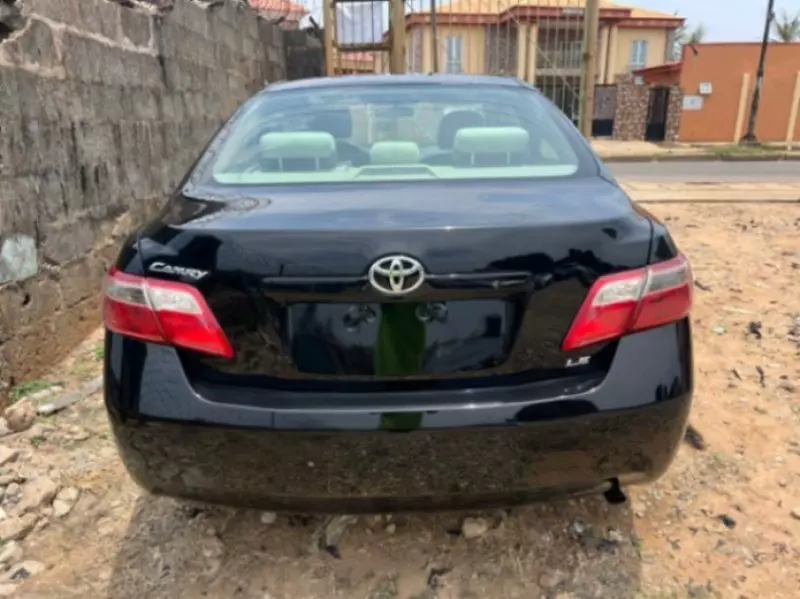 Toyota Camry   - 2007