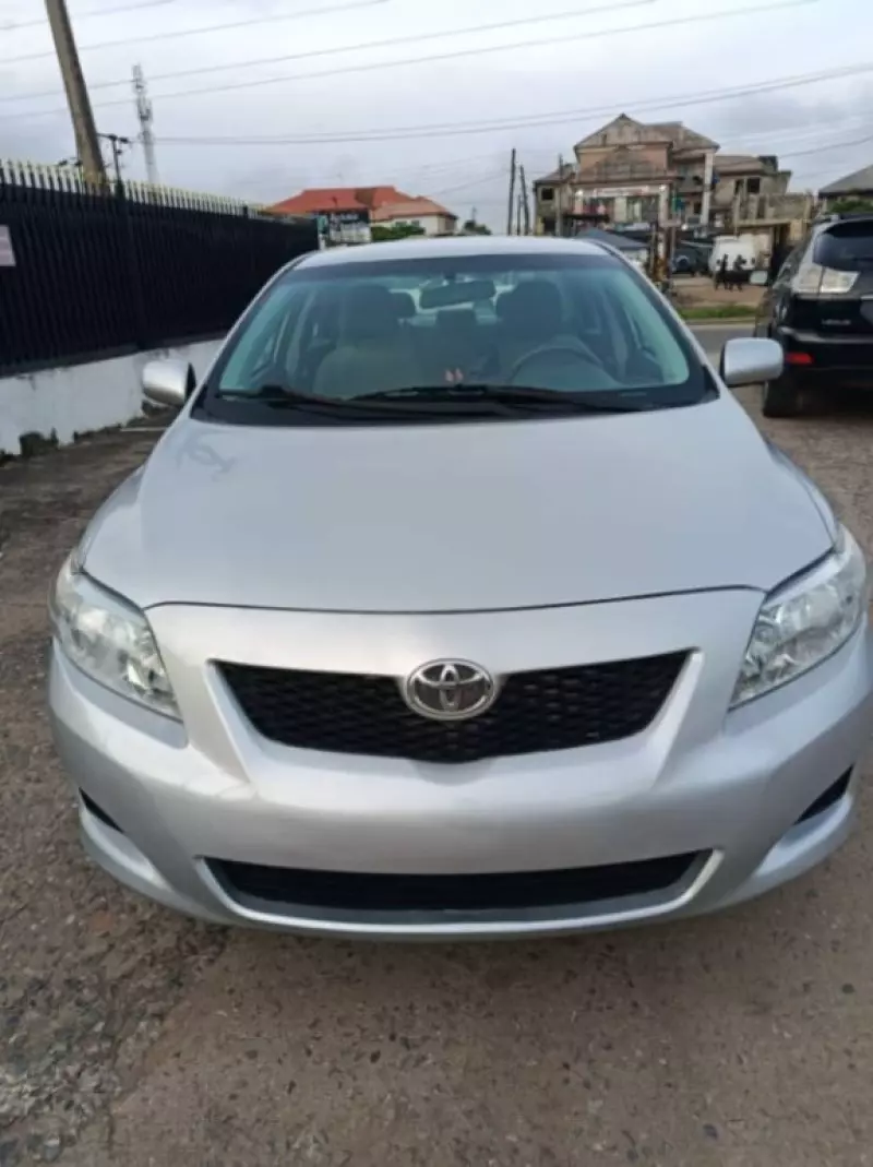 TOYOTA Corolla   - 2009