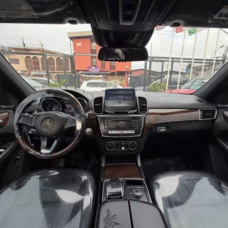 Mercedes-Benz GLE 350   - 2016