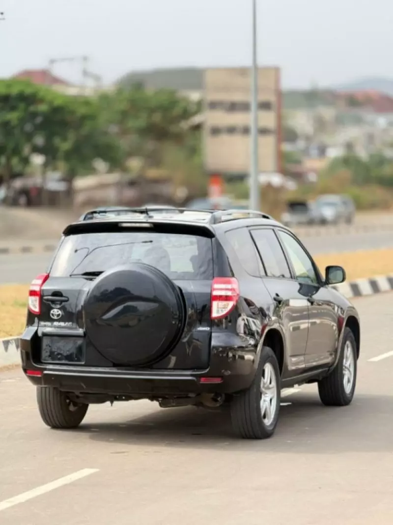 Toyota RAV4 - 2009