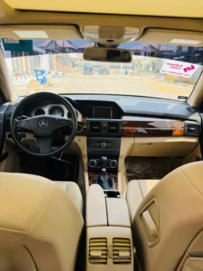 Mercedes-Benz GLK 350   - 2010