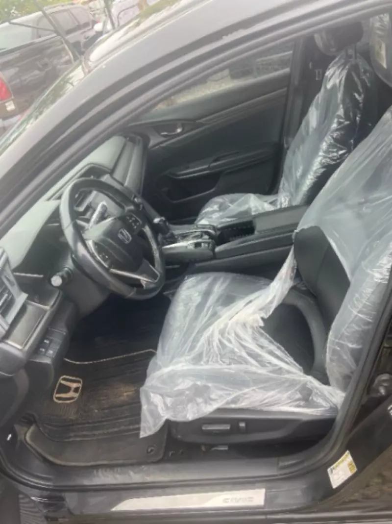 Honda Civic   - 2017