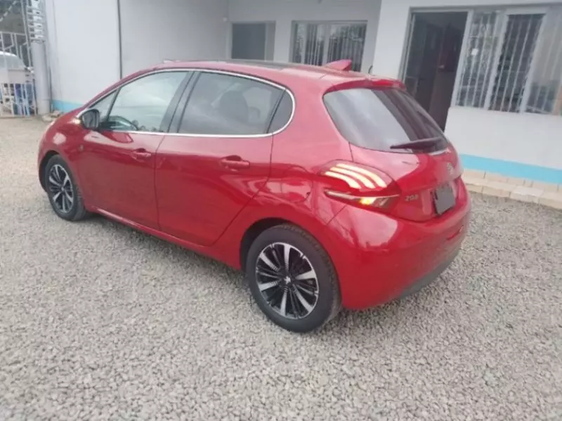 Peugeot 2008   - 2018
