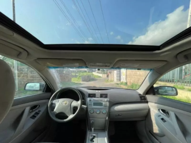 Toyota Camry - 2009