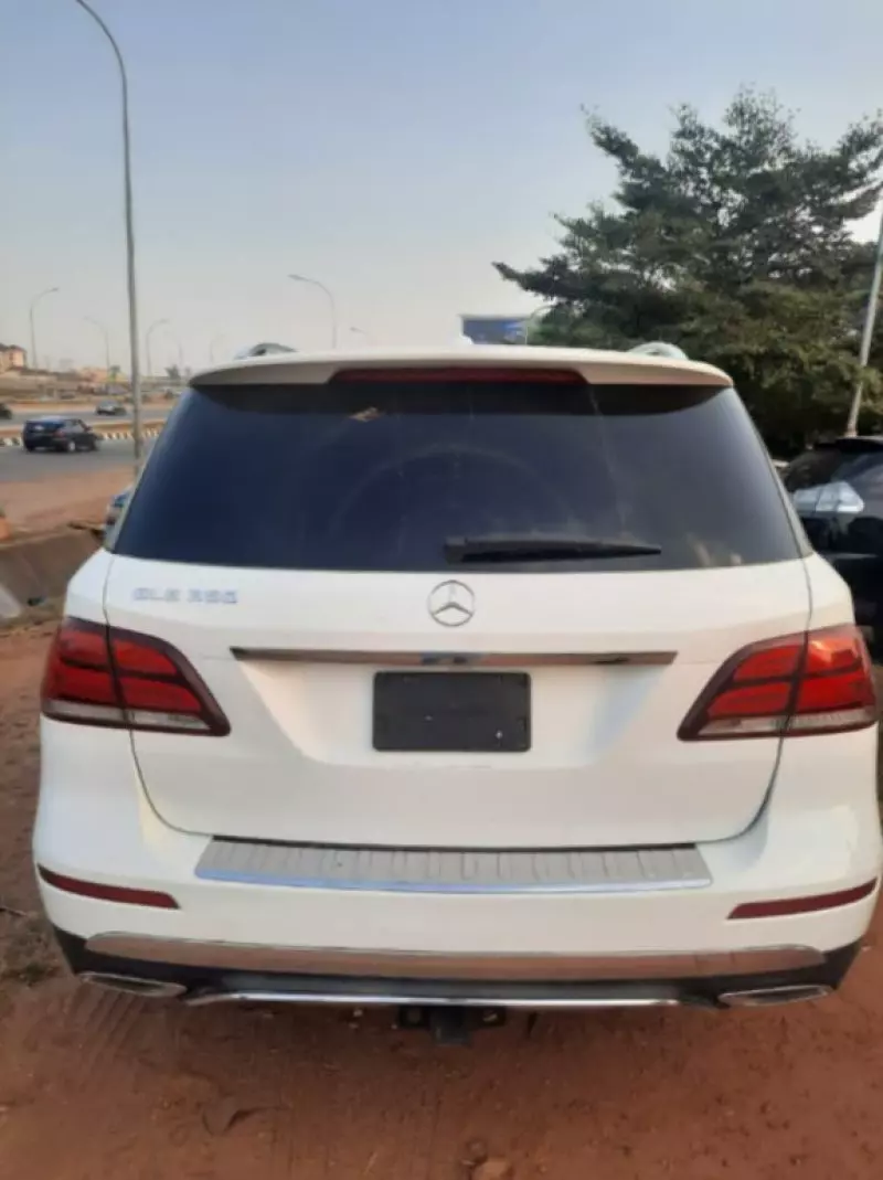 Mercedes-Benz GLE 350   - 2016