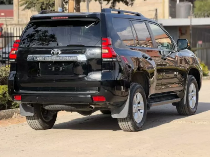 TOYOTA Landcruiser prado TX - 2021