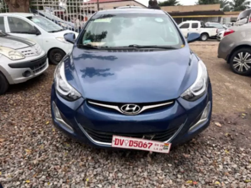 Hyundai Elantra   - 2015