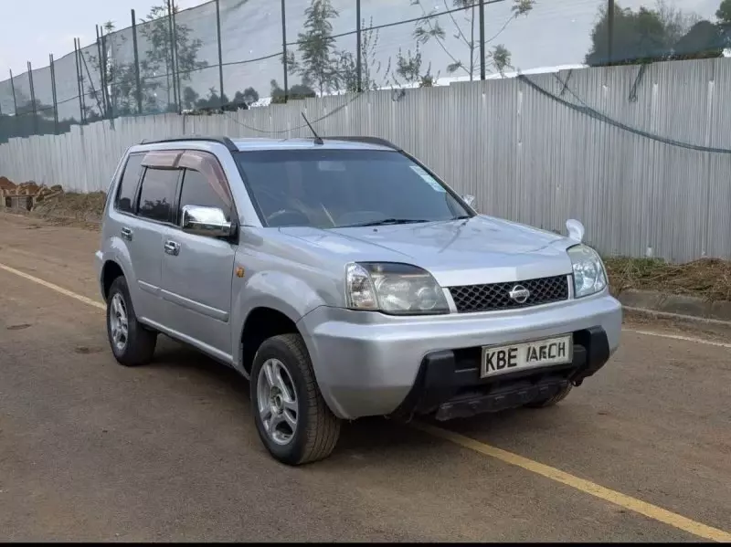 Nissan X-Trail   - 2001