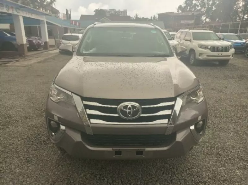 TOYOTA Fortuner   - 2019