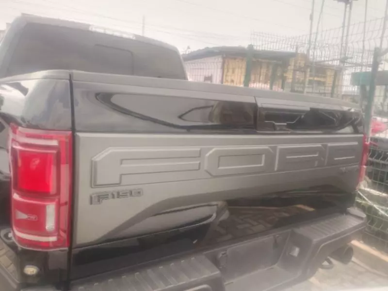 Ford Raptor   - 2019