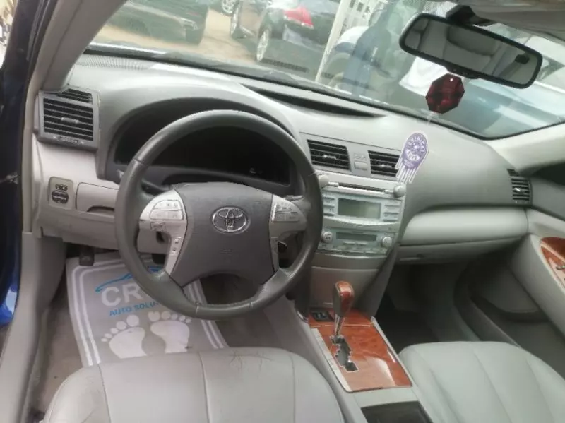 TOYOTA Camry   - 2009