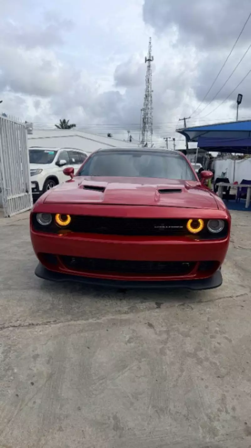 Dodge Challenger   - 2016