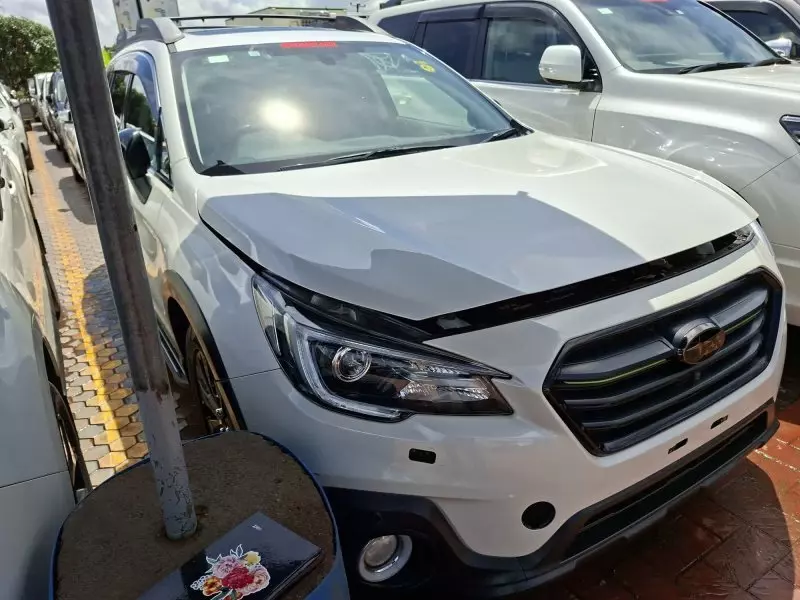 Subaru Outback   - 2018