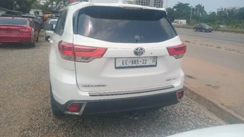 TOYOTA Highlander   - 2019