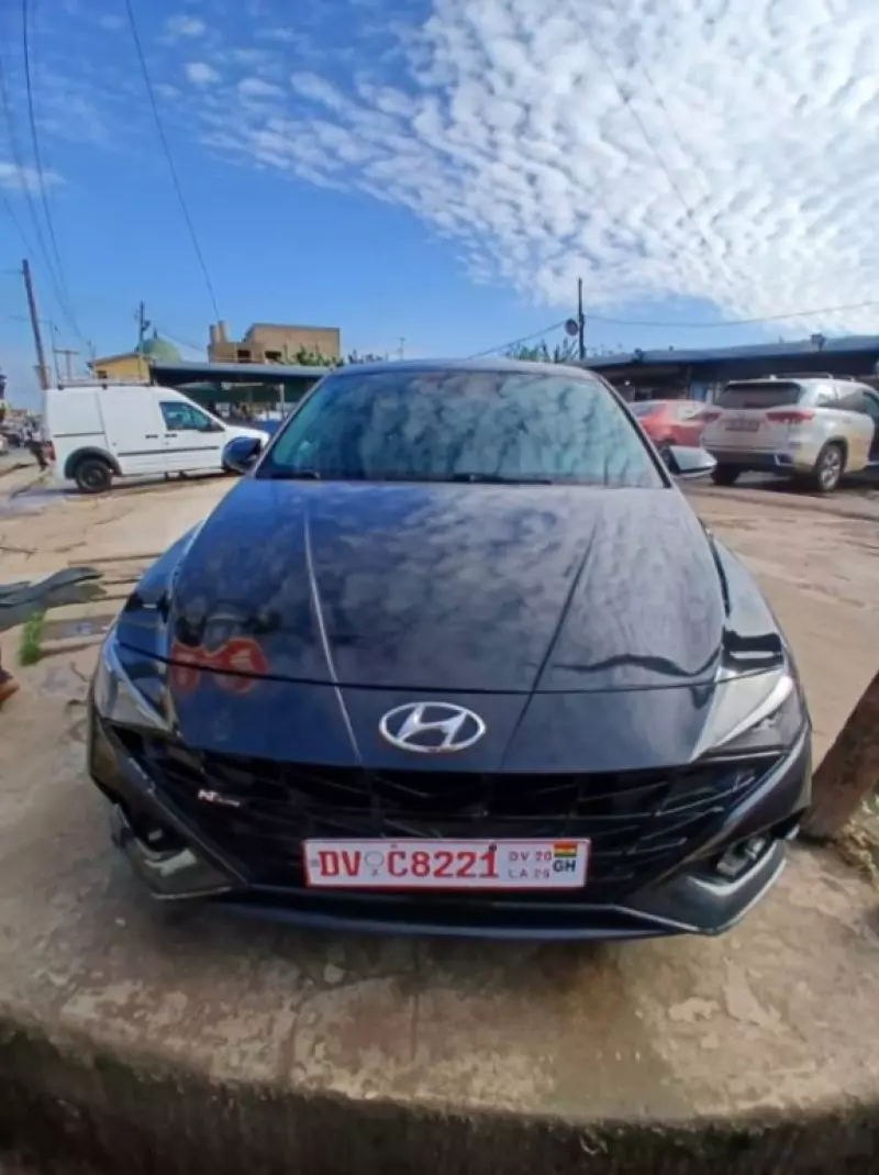 Hyundai Elantra   - 2023