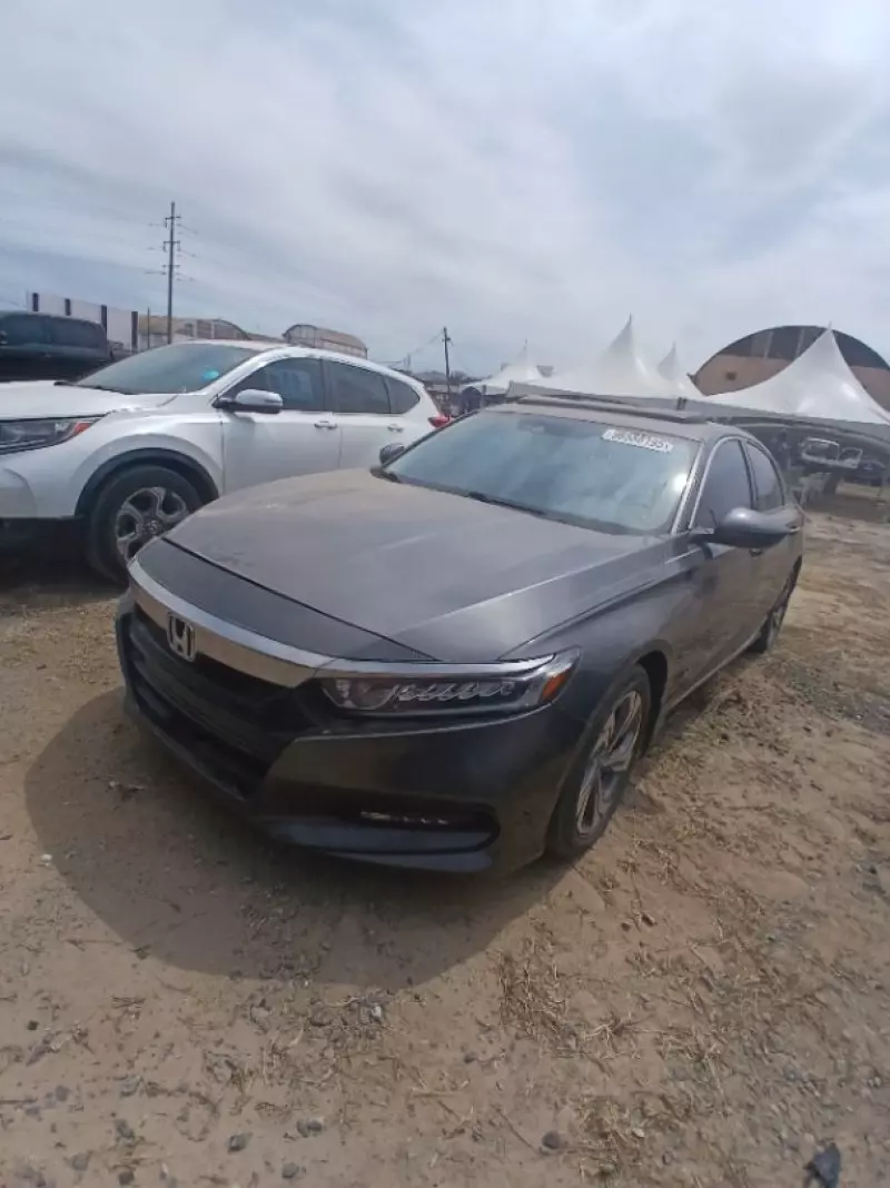 Honda Accord   - 2019