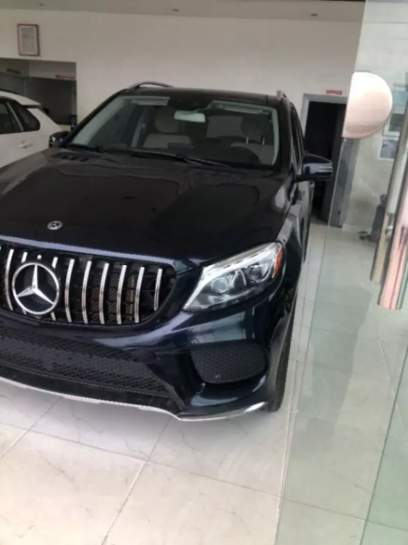 Mercedes-Benz GLE 400   - 2018