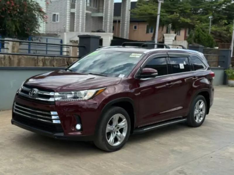 TOYOTA Highlander   - 2015