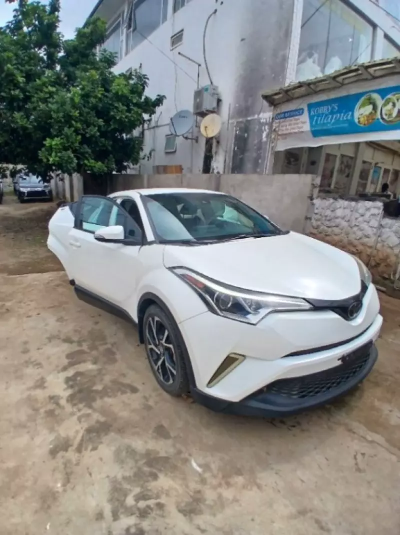 TOYOTA C-HR   - 2018