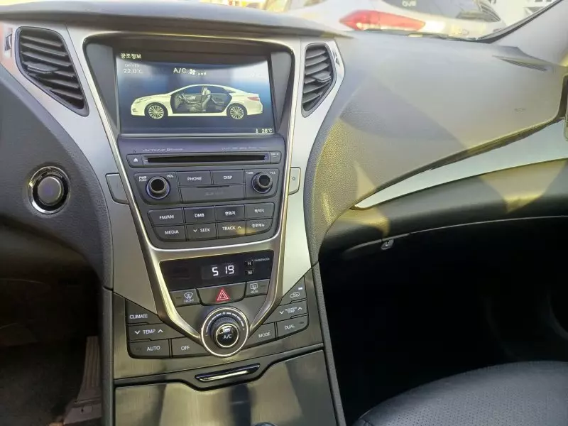 Hyundai Grandeur   - 2014