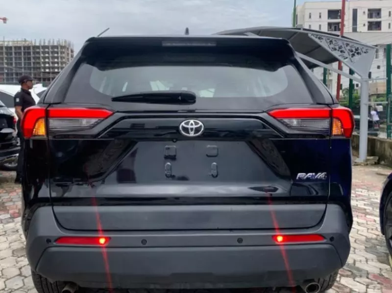 TOYOTA RAV 4   - 2021