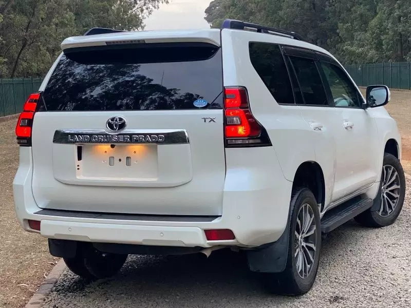 TOYOTA Landcruiser Prado - 2019