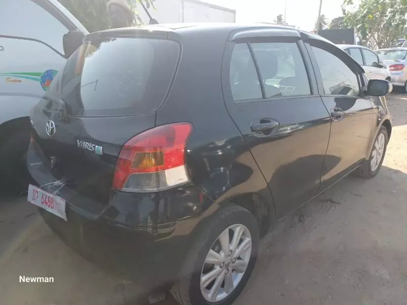 Toyota Yaris   - 2010