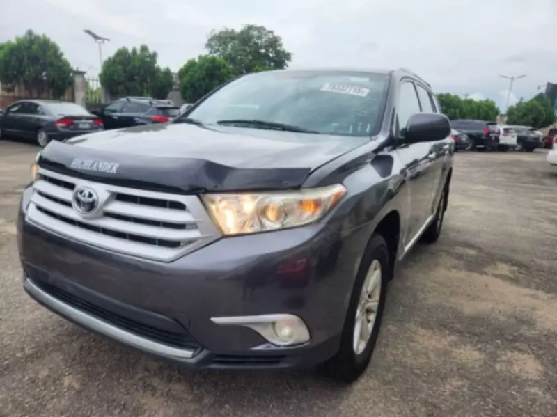 TOYOTA Highlander   - 2013