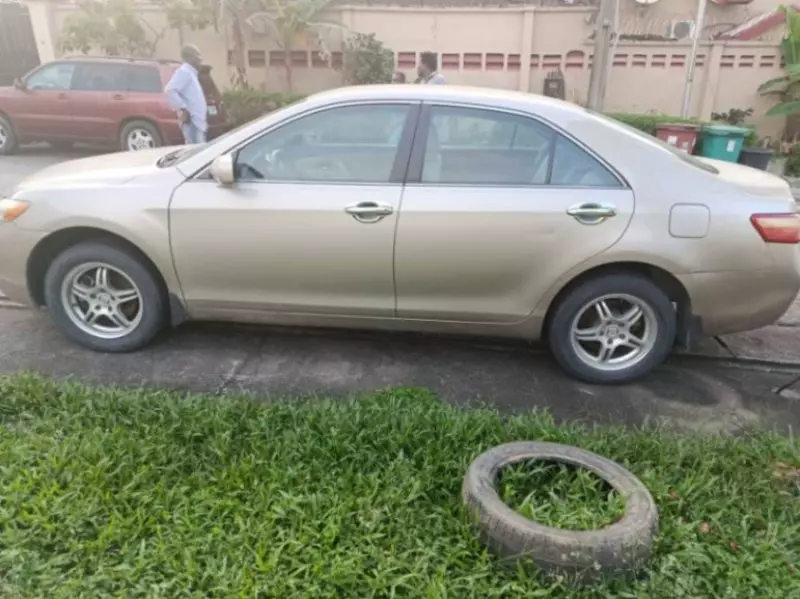 Toyota Camry   - 2008