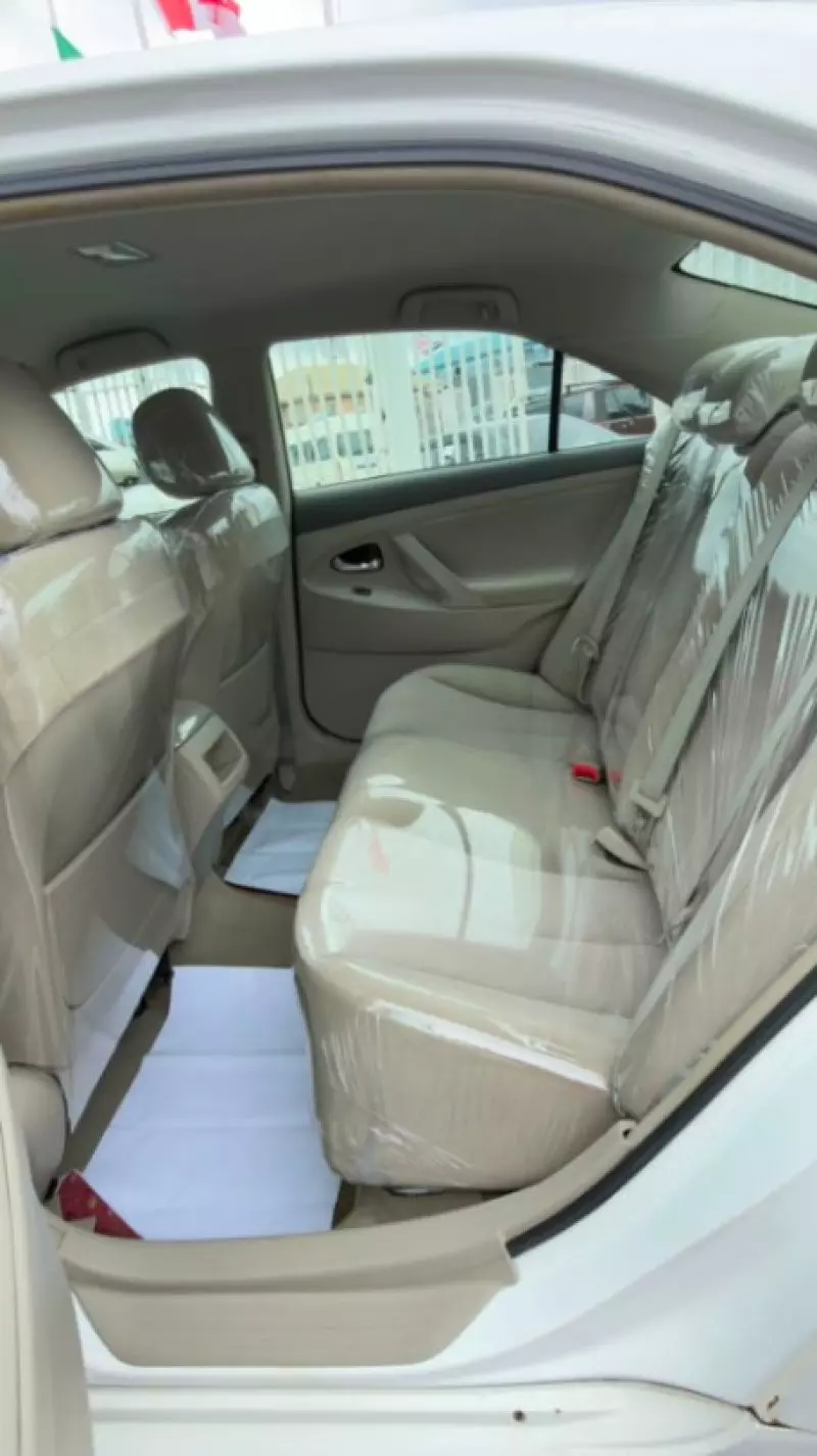 TOYOTA Camry - 2011