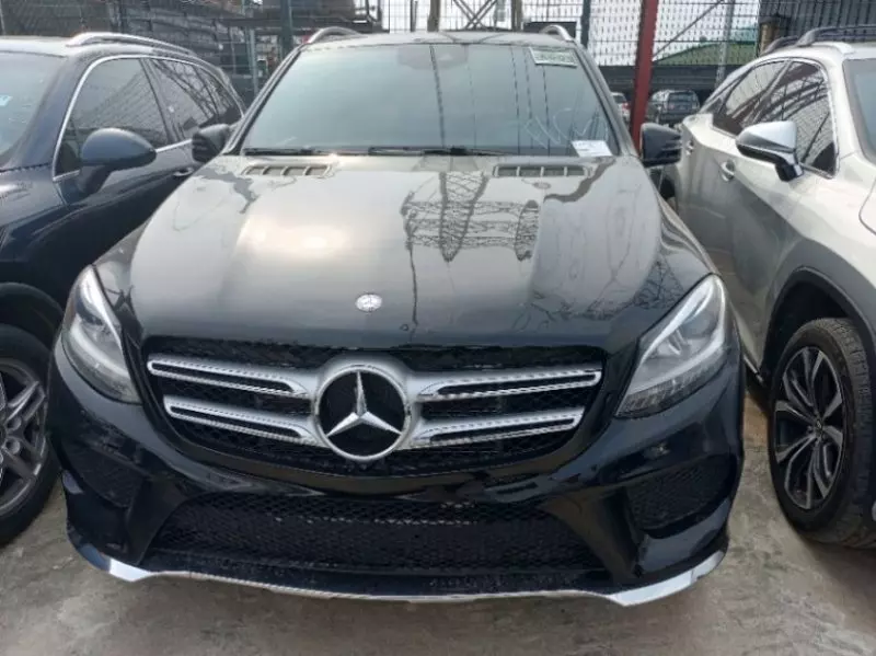 Mercedes-Benz GLE-Class   - 2016
