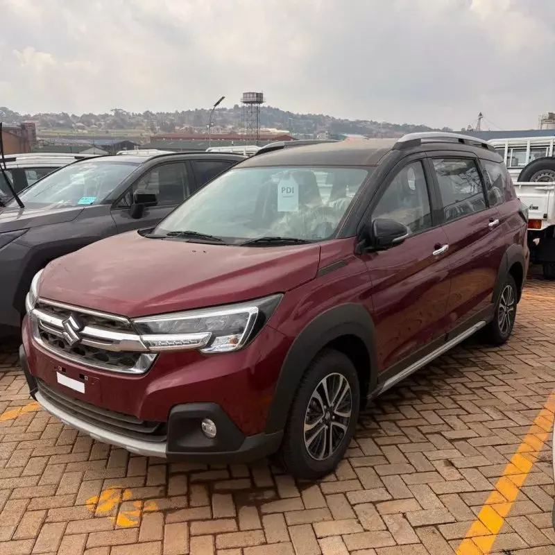 SUZUKI XL-6 - 2025
