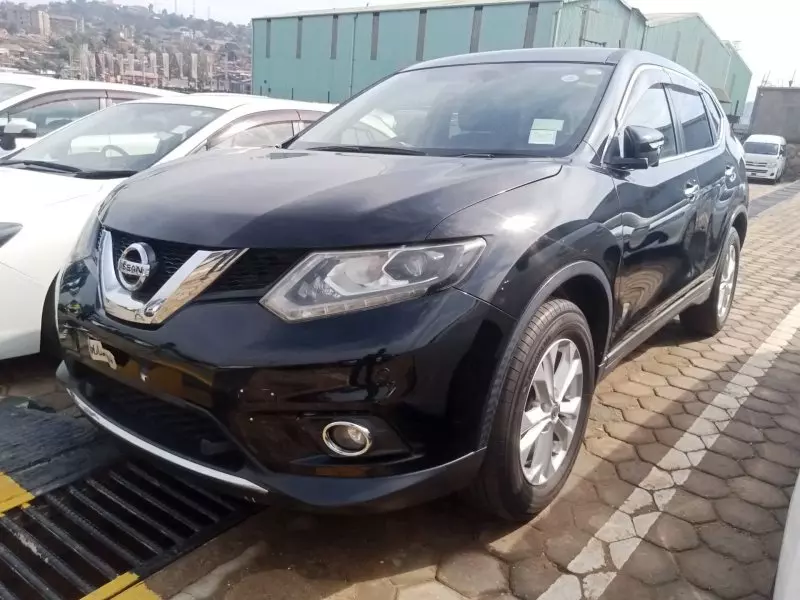 Nissan X-Trail   - 2015