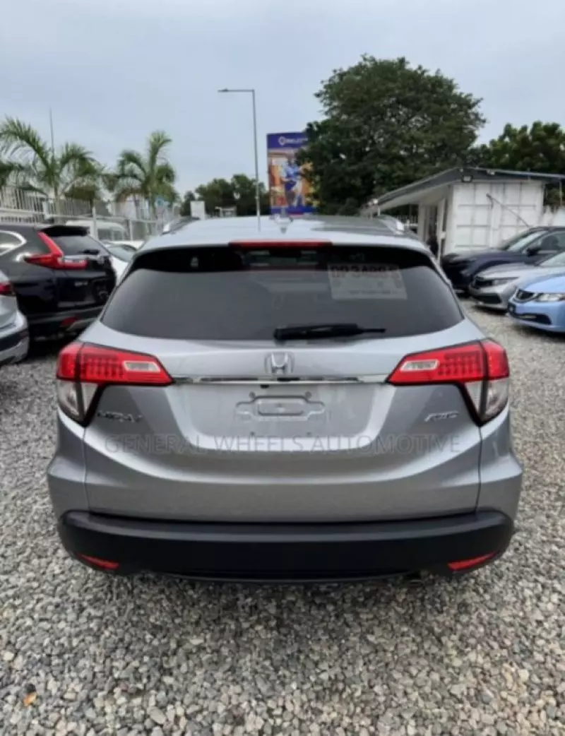 Honda HR-V   - 2022
