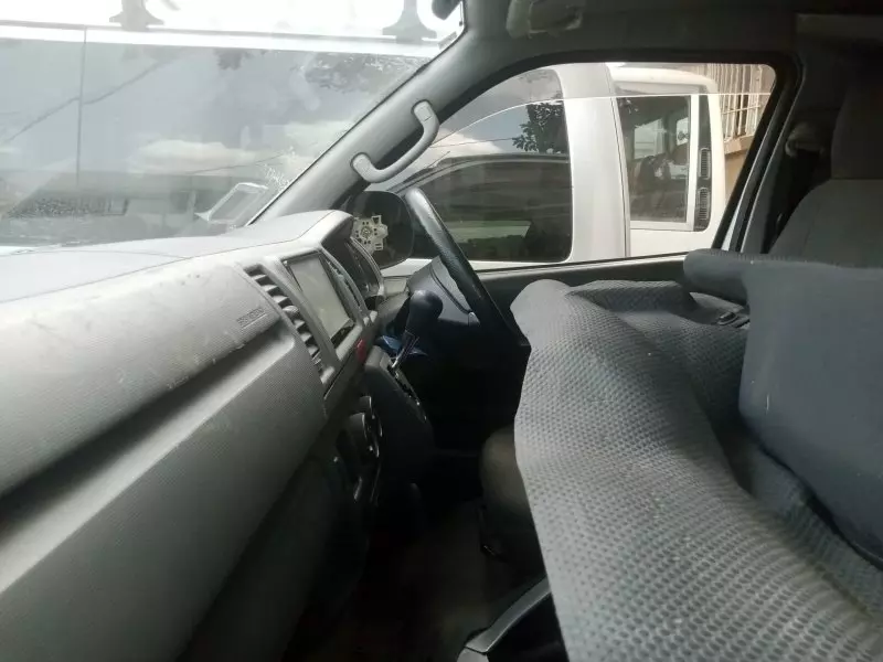 Toyota Hiace   - 2014