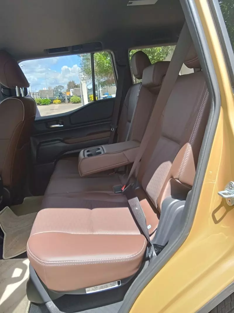 Toyota Landcruiser Prado - 2024