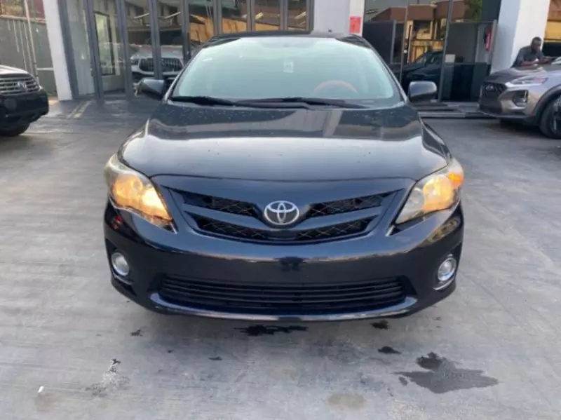 Toyota Corolla   - 2011