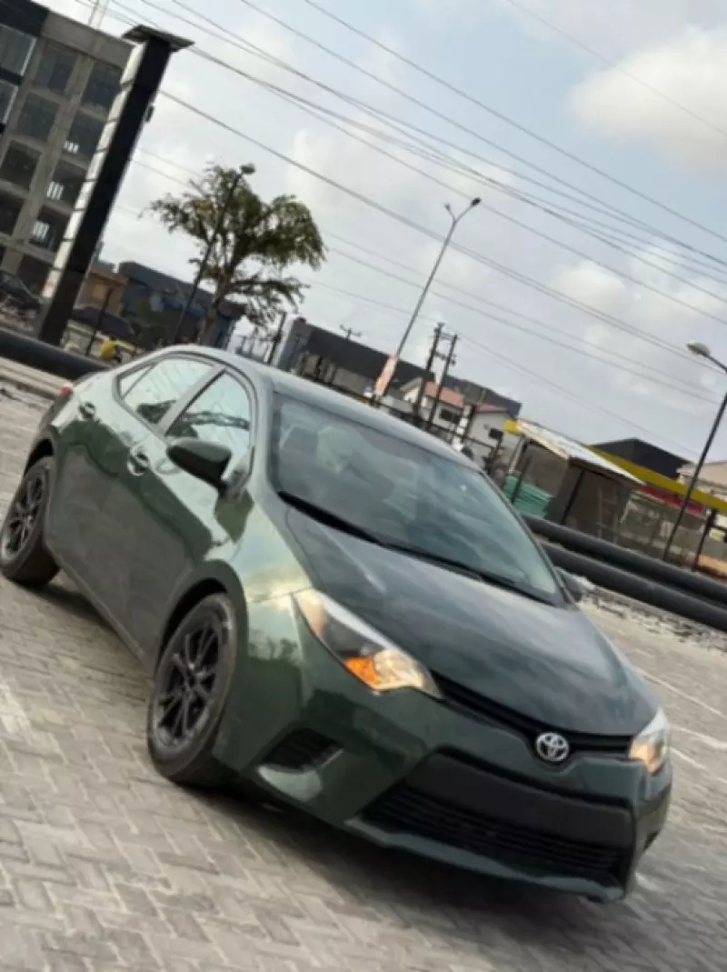 Toyota Corolla - 2013