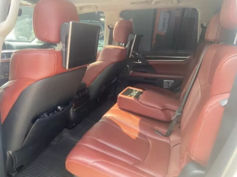 Lexus LX 570   - 2018