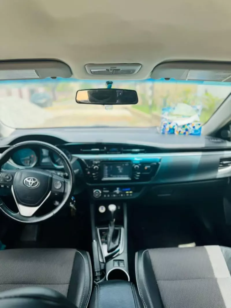 Toyota Corolla   - 2016