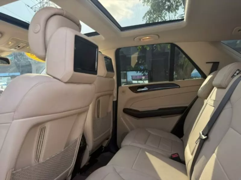 Mercedes-Benz GLE 400   - 2017