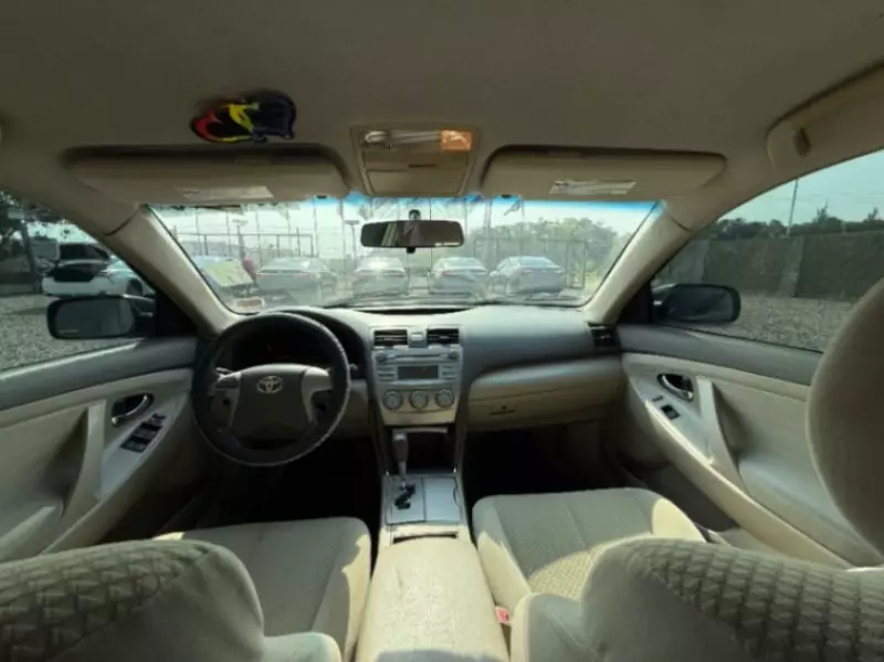 Toyota Camry   - 2008